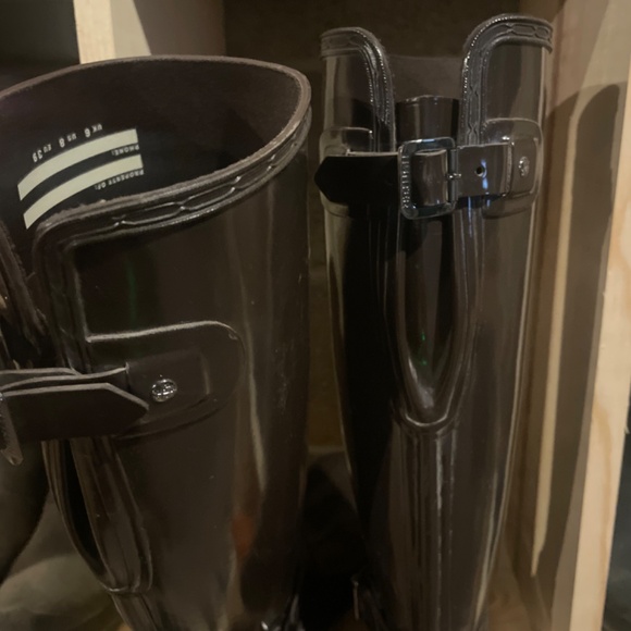 Hunter Refined Ankle Strap Tall Boots - Picture 4 of 4